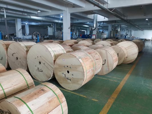 GYTA33 تحت الماء تحت الأرض كابل الألياف الضوئية 1000 قوية سميكة مدرعة مباشرة دفن كابل الألياف الضوئية