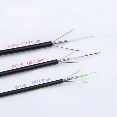 مرسومة GYXTW مدرعة 2 4 6 8 12 24 محور واحد الوضع كابل الألياف الضوئية 6 ملم 7 ملم 8 ملم مع رسول