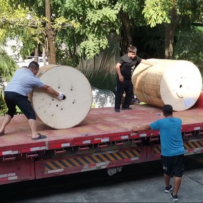 OEM مصنع إمدادات 144 النواة ADSS في الهواء الطلق كابل الألياف الضوئية 1KM 2KM 3KM السعر