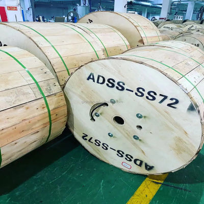 كابل الاتصال الخارجي 72 Core Aerial الكامل للكهرباء المضادة للكهرباء ADSS G652D كابل الألياف الضوئية