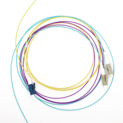 12 وصلة ضفيرة ألياف ضوئية FTTH أساسية SC/LC/ST-UPC/APC أحادية الوضع ملونة لمراكز البيانات