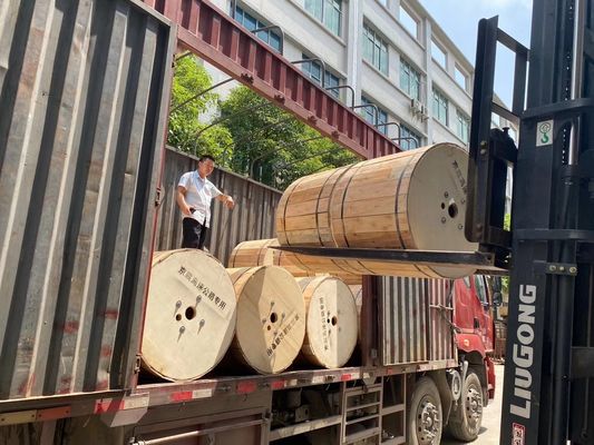 في الهواء الطلق GYFXTY 2 4 6 كابل الألياف البصرية الأساسية للاتصالات السلكية واللاسلكية