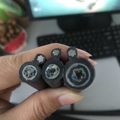 G652 الدعم الذاتي الشكل 8 كابل الألياف البصرية هلام مجمع